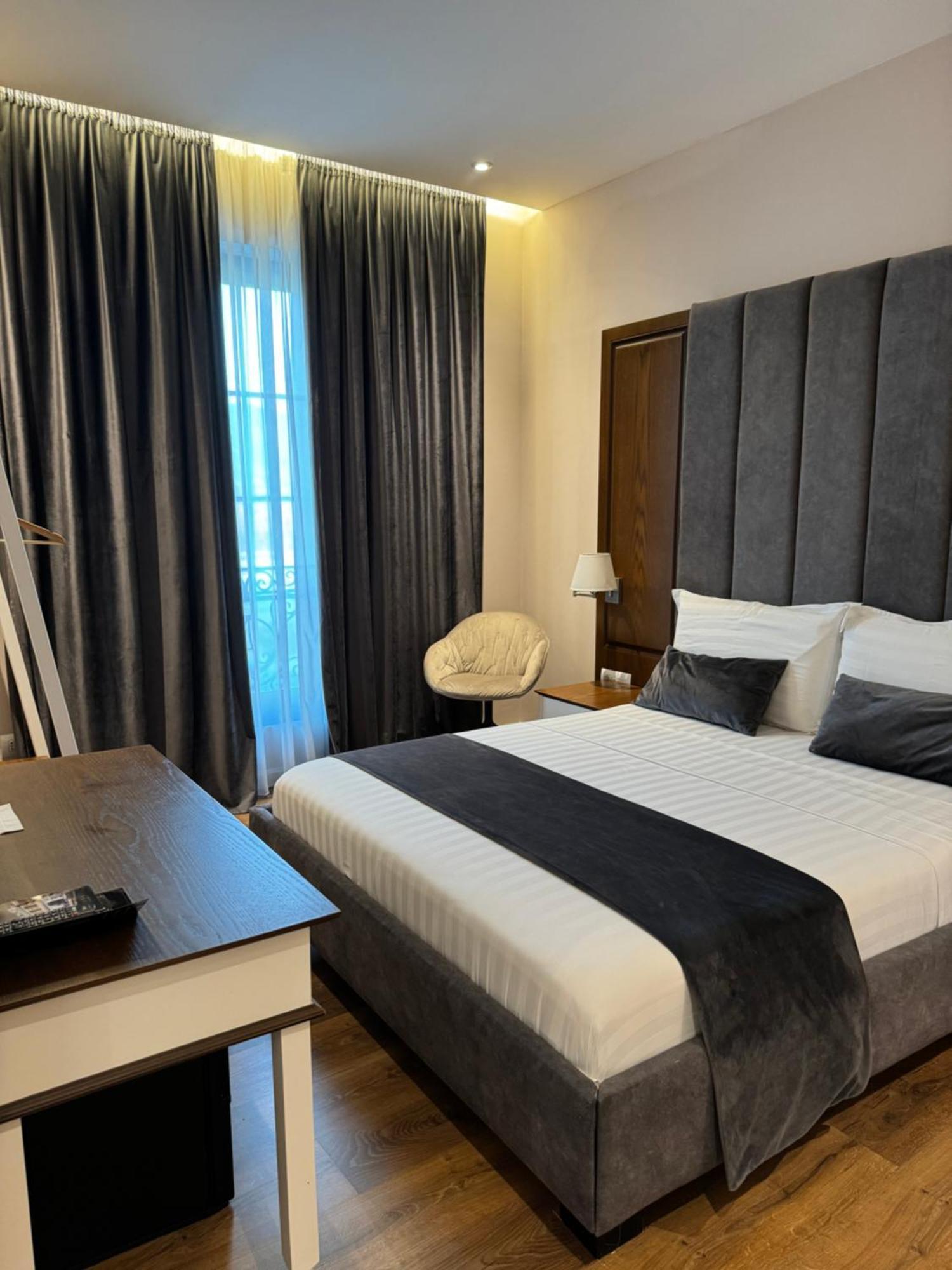 Arberia Palace Hotel Fushe Milot Ngoại thất bức ảnh