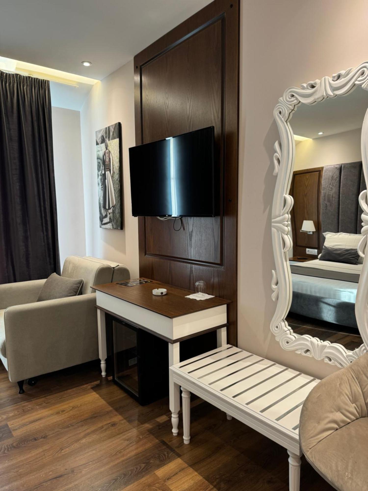 Arberia Palace Hotel Fushe Milot Ngoại thất bức ảnh